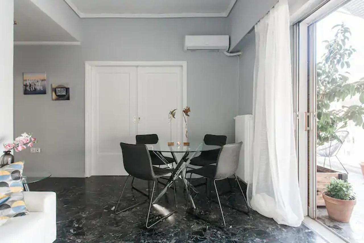 Appartement A Masterpiece In Plaka With Big Balcony And Acropolis View à Athènes Extérieur photo